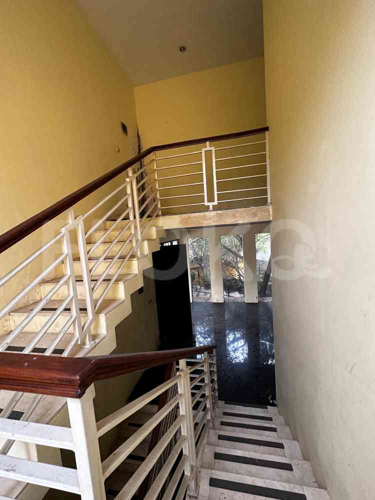 Dijual Rumah 3 BR, Luas 250 m2 di Near Kemang Raya, Kemang 5