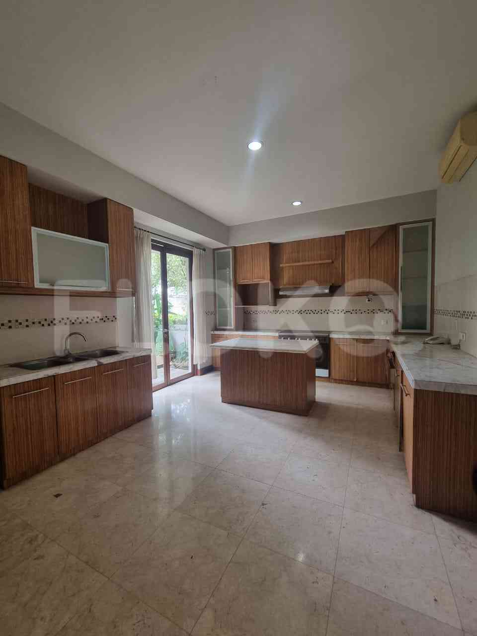 Dijual Rumah 5 BR, Luas 477 m2 di Balinese Tropical House Kemang, Kemang 8