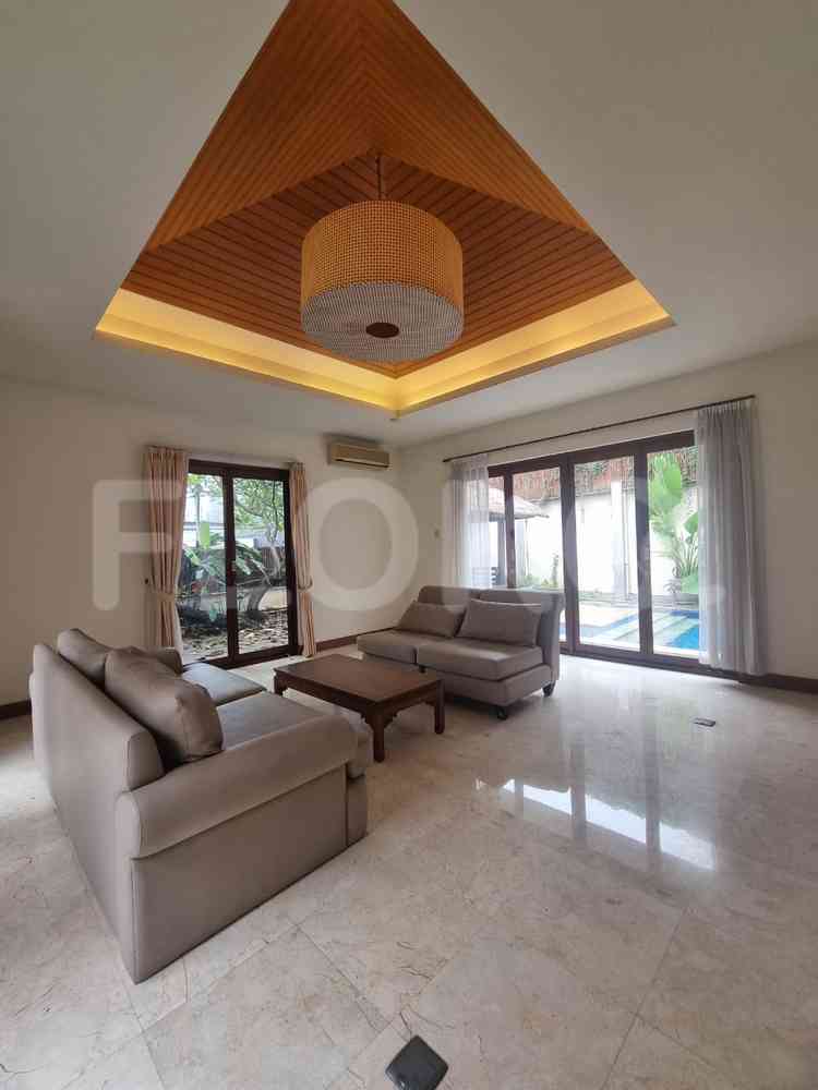 Dijual Rumah 5 BR, Luas 477 m2 di Balinese Tropical House Kemang, Kemang 2
