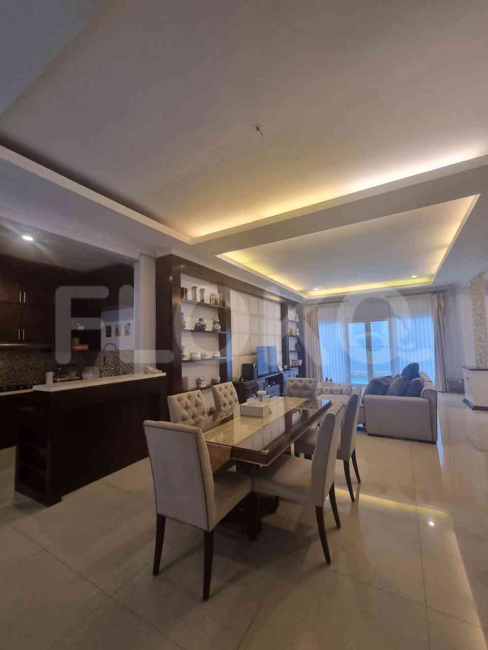 Dijual Rumah 3 BR, Luas 124 m2 di Kemang, Kemang 6