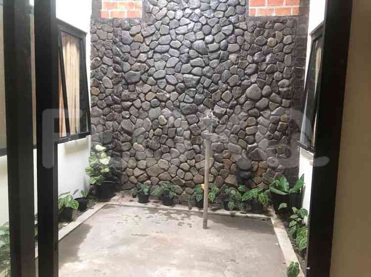 Dijual Rumah 5 BR, Luas 299 m2 di Jl Kemang VI - Jaksel, Kemang 2