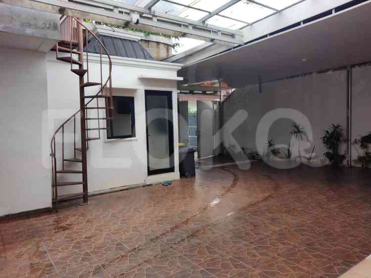 Dijual Rumah 3 BR, Luas 250 m2 di Jl. Raya Kemang Timur, Kemang 7