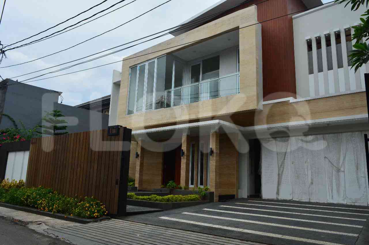 Dijual Rumah 3 BR, Luas 640 m2 di kemang, Kemang 1