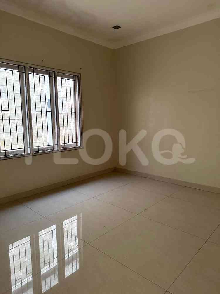 Dijual Rumah 3 BR, Luas 250 m2 di Jl Bukit Hijau 2 no 1A pondok pinang, Pondok Indah 7