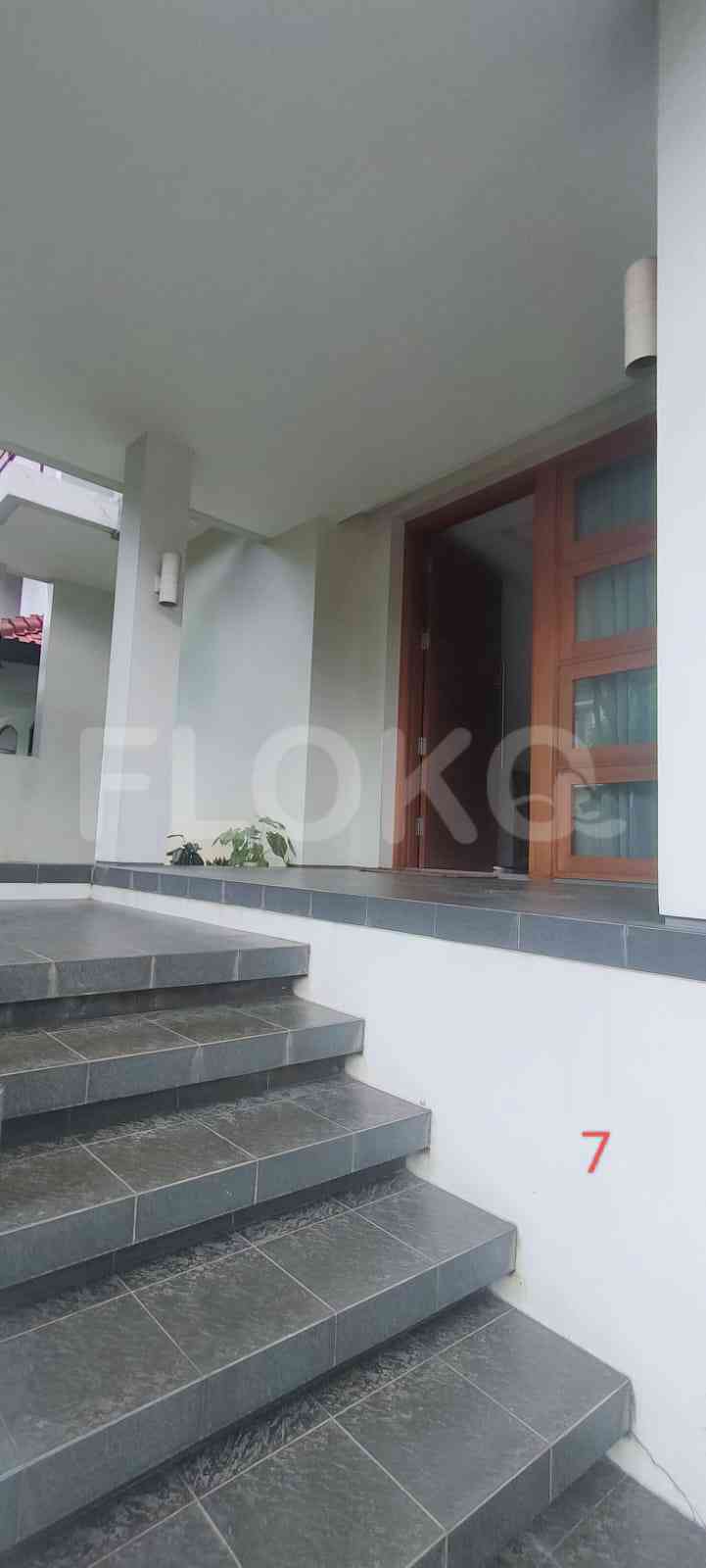 Dijual Rumah 4 BR, Luas 374 m2 di Jl Kencana Indah, Pondok Indah 2