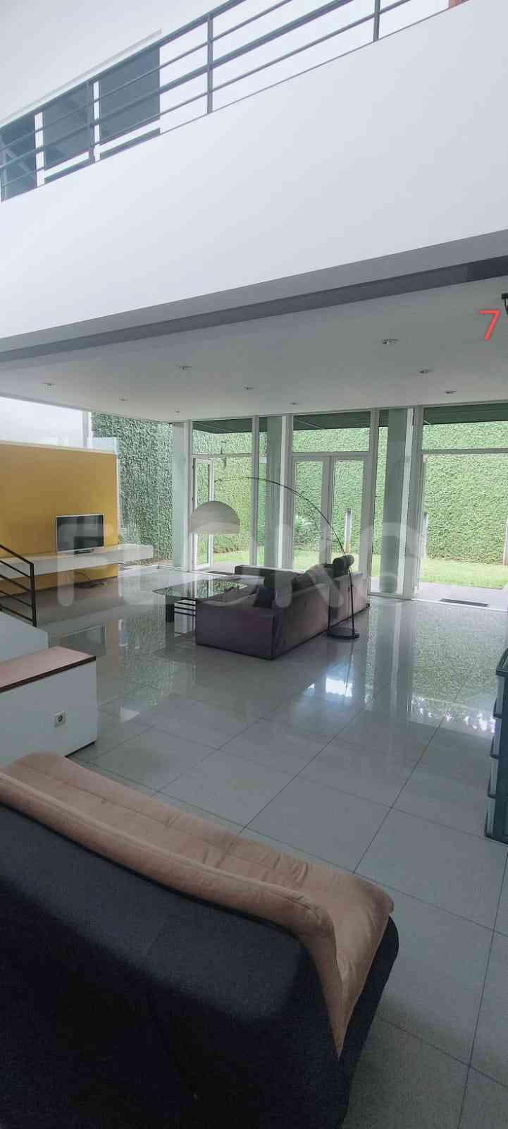 Dijual Rumah 4 BR, Luas 374 m2 di Jl Kencana Indah, Pondok Indah 3