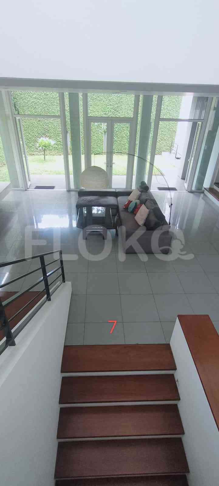 Dijual Rumah 4 BR, Luas 374 m2 di Jl Kencana Indah, Pondok Indah 8