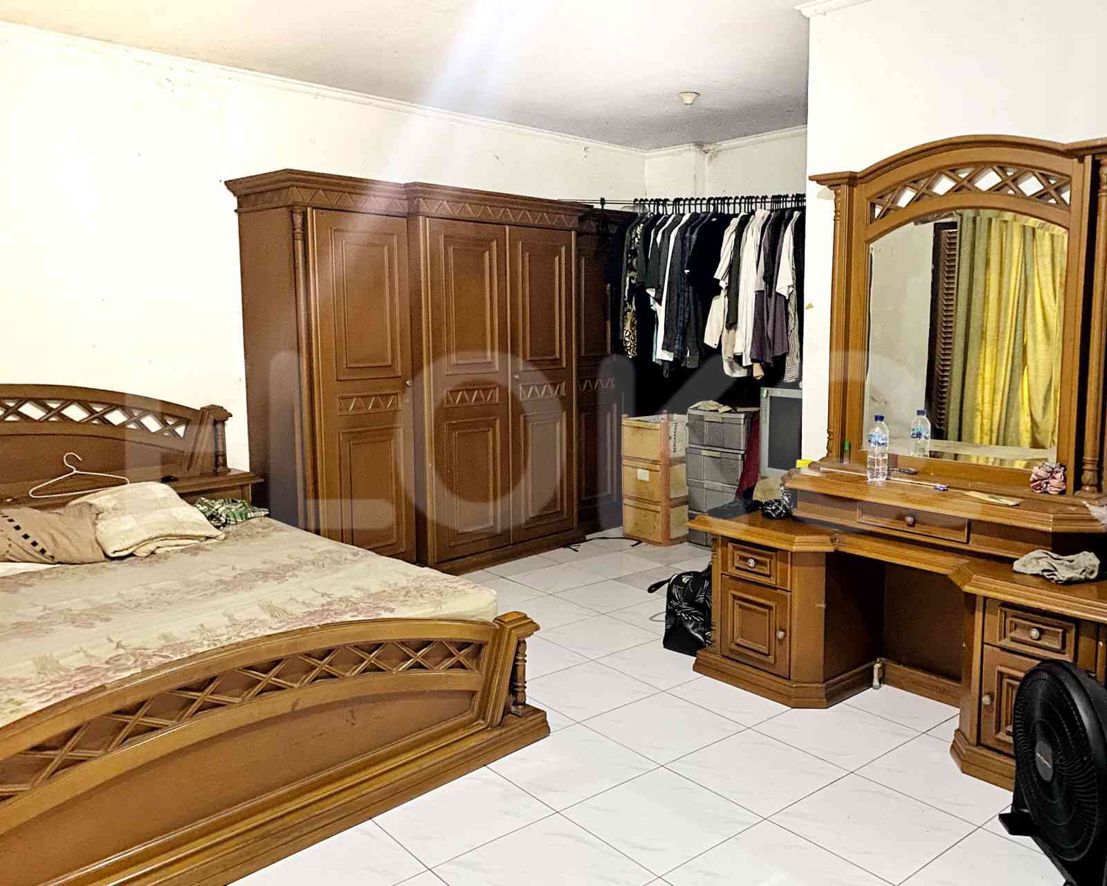 Dijual Rumah 5 BR, Luas 356 m2 di Jl Bangka Pela, Mampang 8