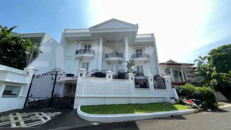 1200 sqm, 5 BR house for sale in Sekolah Kencana , Pondok Indah 1