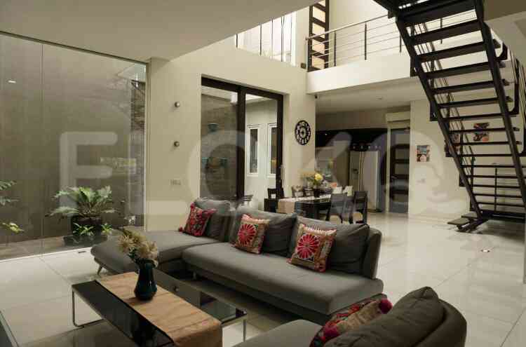 Dijual Rumah 3 BR, Luas 425 m2 di Kemang Utara, Kemang 2