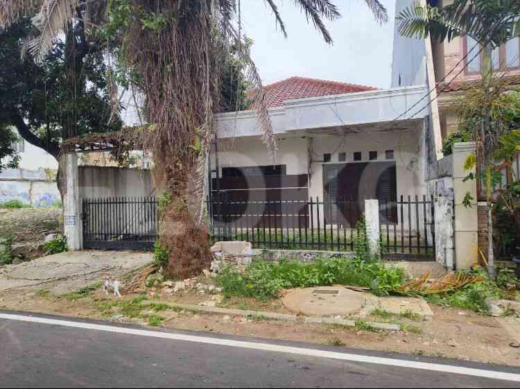 150 sqm, 5 BR house for sale in Cempaka Putih, Cempaka Putih 1