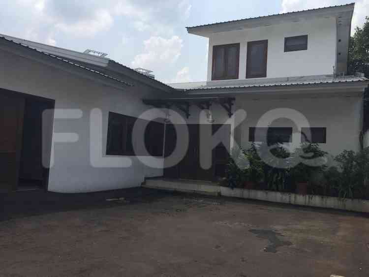 1090 sqm, 4 BR house for sale in Jl. Pekayon 1, Pasar Minggu 1