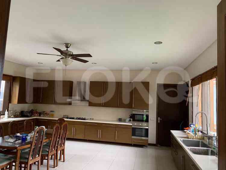 1090 sqm, 4 BR house for sale in Jl. Pekayon 1, Pasar Minggu 11