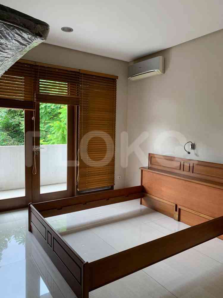 1090 sqm, 4 BR house for sale in Jl. Pekayon 1, Pasar Minggu 5