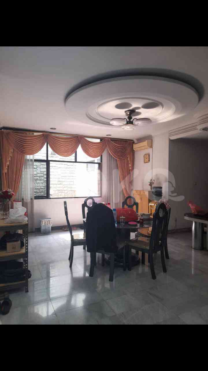 375 sqm, 5 BR house for sale in Intercon, Kebon Jeruk 5