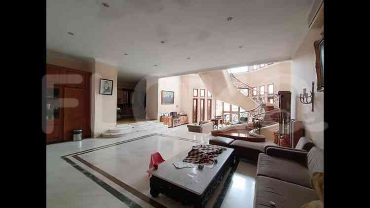 Dijual Rumah 4 BR, Luas 1500 m2 di Intercon, Kebon Jeruk 3