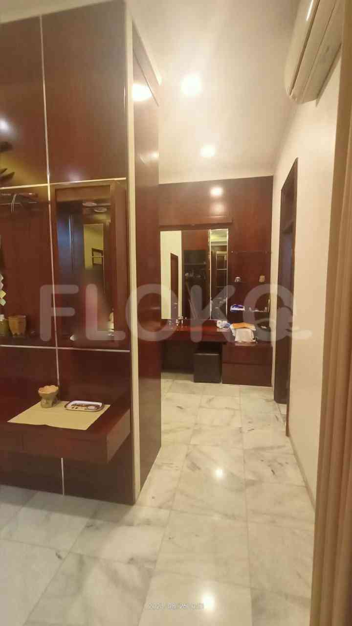 332 sqm, 4 BR house for sale in Intercon, Kebon Jeruk 4