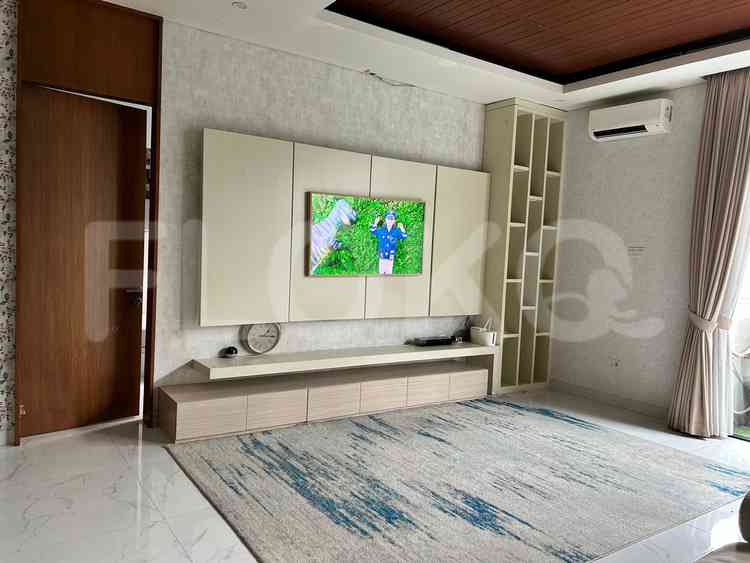 Disewakan Rumah 4 BR, Luas 500 m2 di Pondok Indah, Pondok Indah 7