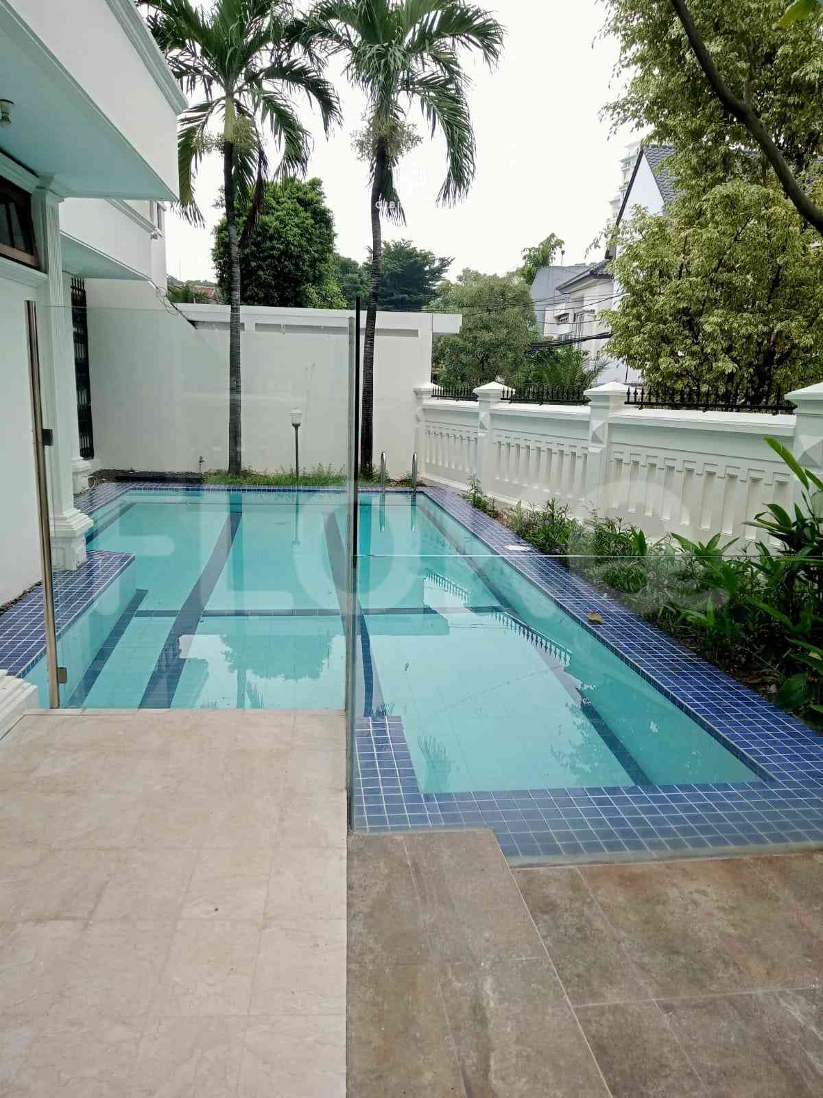 Disewakan Rumah 5 BR, Luas 550 m2 di Pondok Indah, Pondok Indah 7