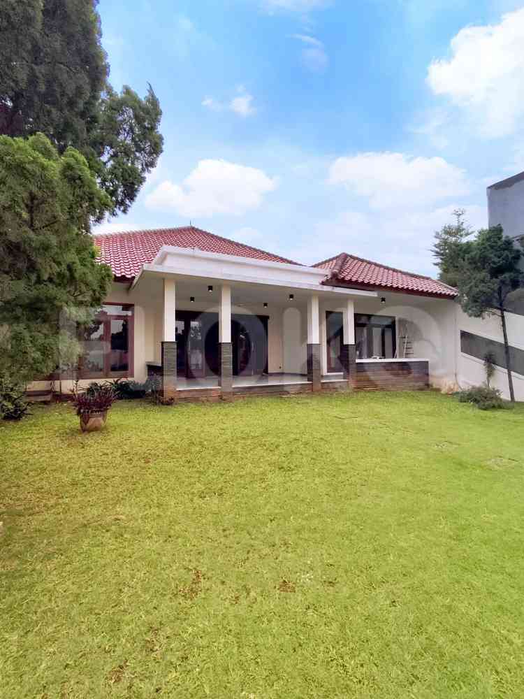 Disewakan Rumah 4 BR, Luas 350 m2 di Kemang, Kemang 2