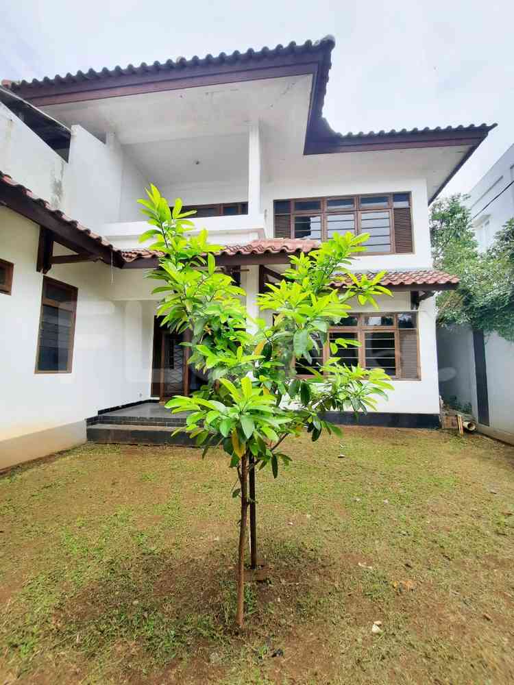 Disewakan Rumah 5 BR, Luas 310 m2 di Kemang, Kemang 5