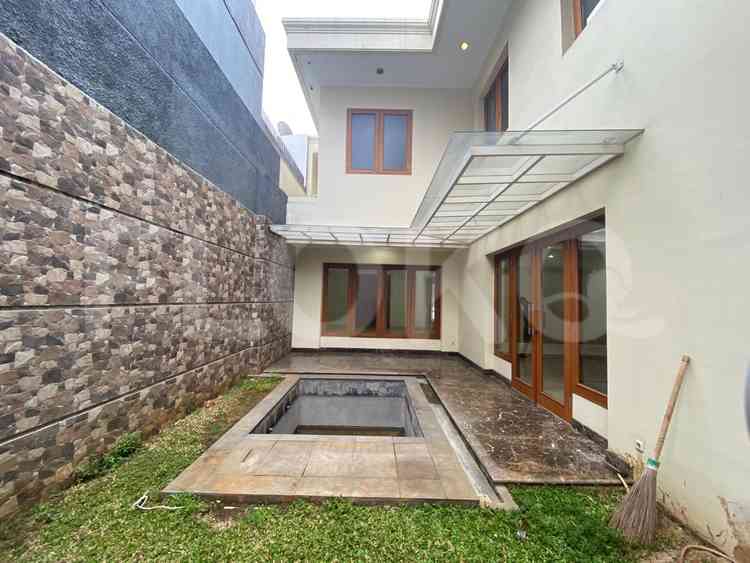 Disewakan Rumah 4 BR, Luas 562 m2 di Pondok Indah, Pondok Indah 7