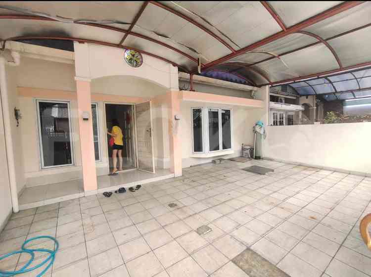 Dijual Rumah 2 BR, Luas 120 m2 di Citra Garden 3, Daan Mogot 2