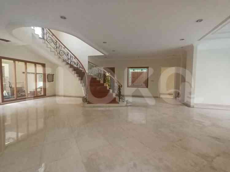 Disewakan Rumah 5 BR, Luas 600 m2 di Pondok Indah, Pondok Indah 4