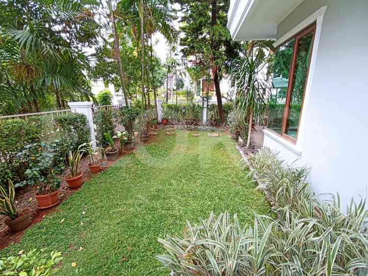 Disewakan Rumah 4 BR, Luas 400 m2 di Pondok Indah, Pondok Indah 9