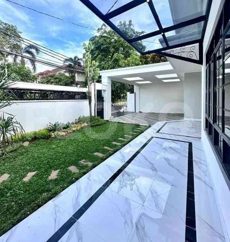 Dijual Rumah 4 BR, Luas 400 m2 di Jl Wijaya Kusuma, Cilandak 2