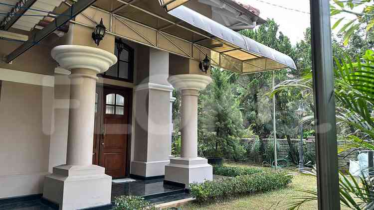 Disewakan Rumah 3 BR, Luas 250 m2 di Lebak Bulus, Lebak Bulus 1