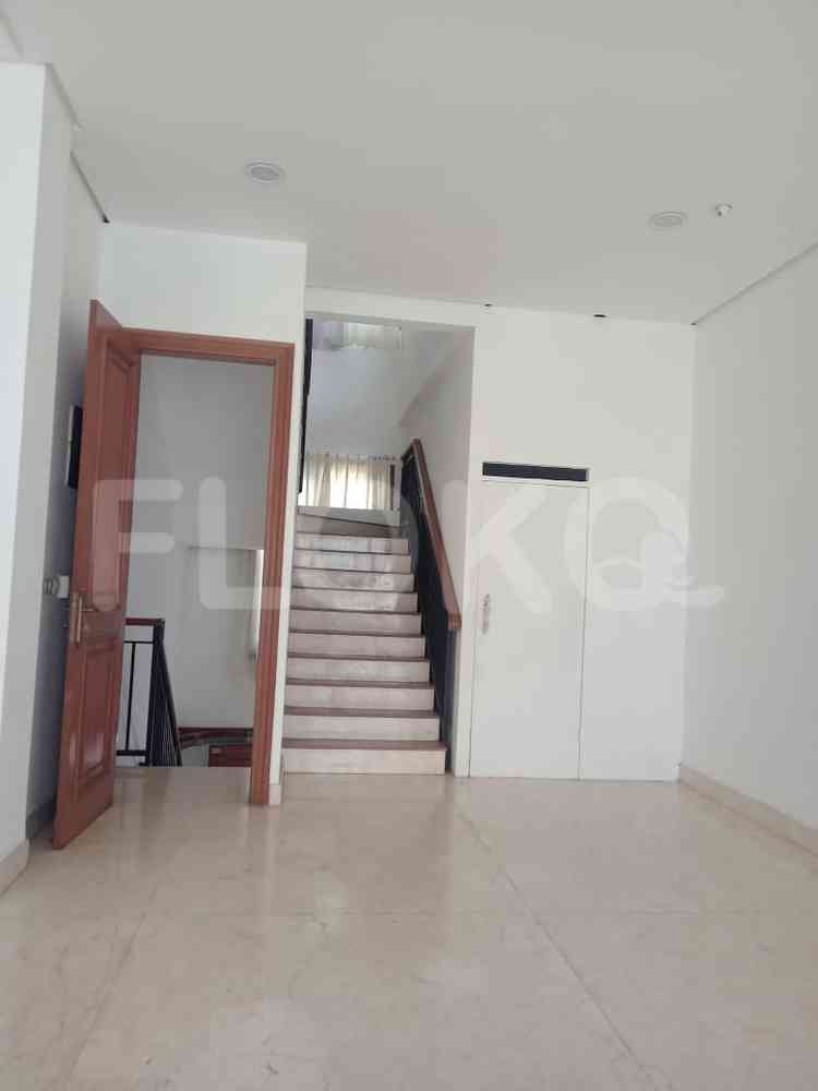 Disewakan Rumah 5 BR, Luas 1000 m2 di Kemang, Kemang 7