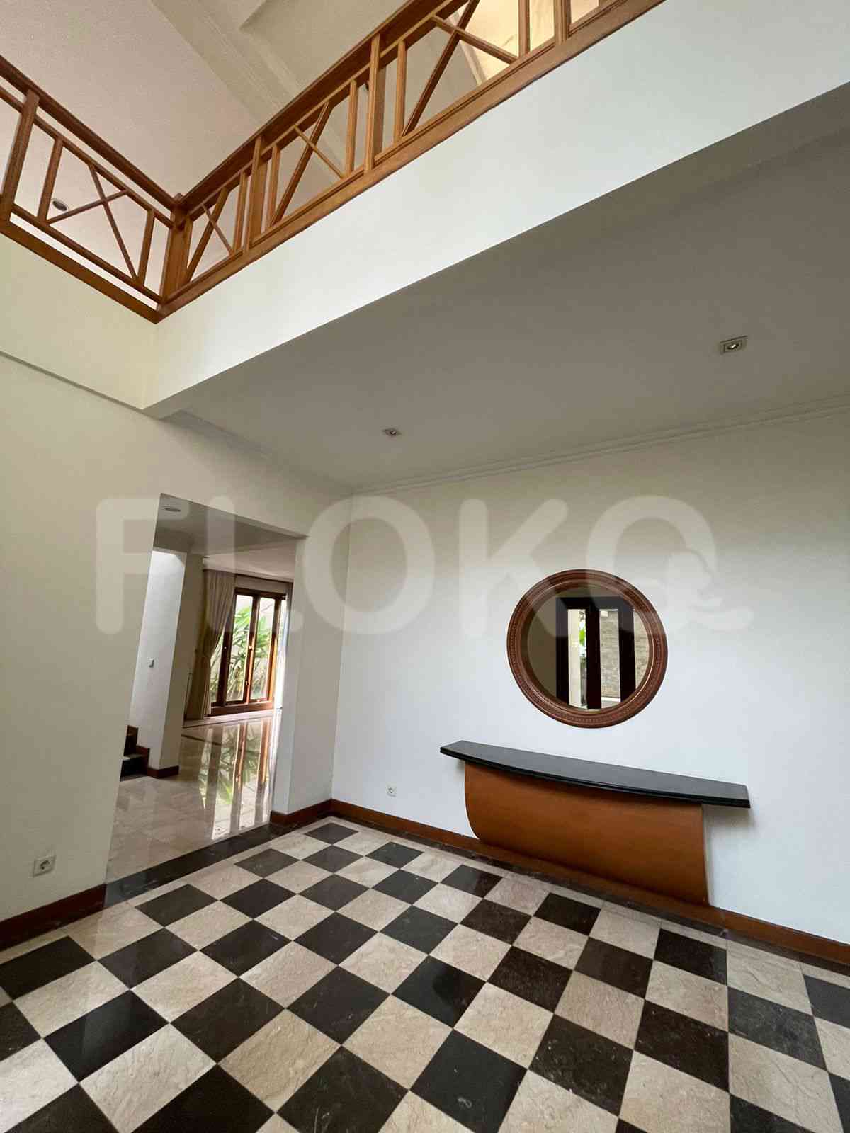 Disewakan Rumah 5 BR, Luas 900 m2 di Lebak Bulus, Lebak Bulus 2