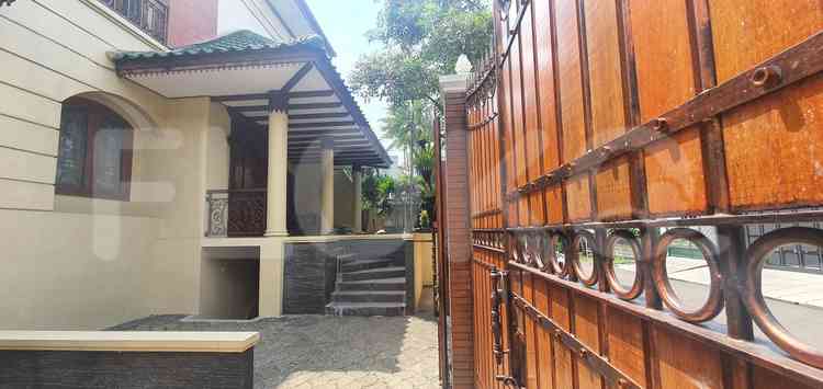 Disewakan Rumah 4 BR, Luas 750 m2 di Alam Segar, Pondok Indah 2