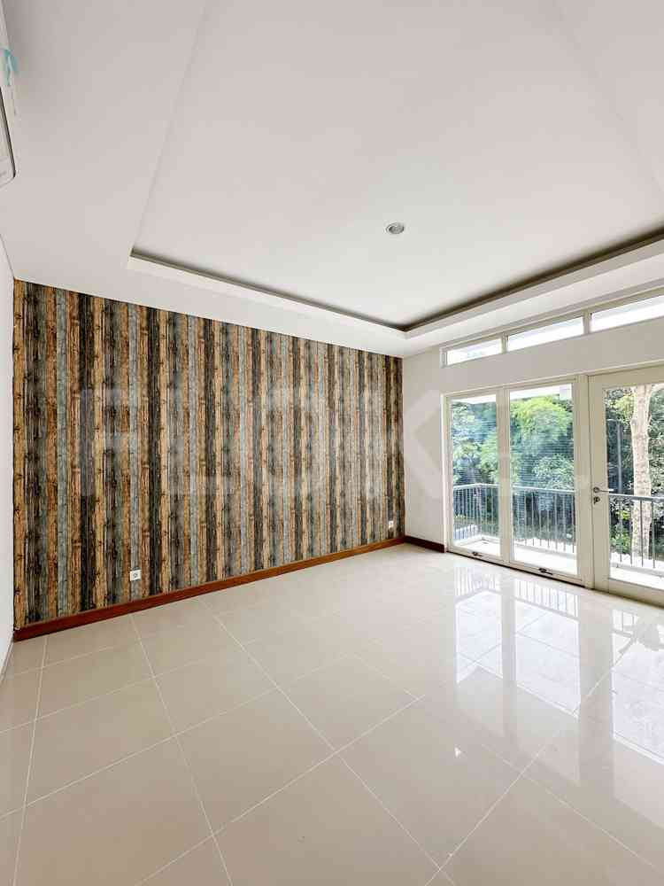 Disewakan Rumah 5 BR, Luas 300 m2 di Lebak Bulus, Lebak Bulus 9