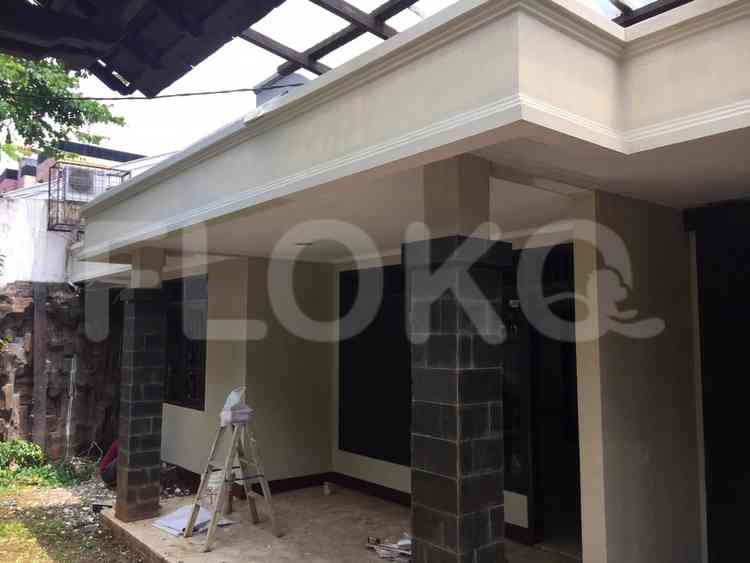 Dijual Rumah 3 BR, Luas 150 m2 di Jl Sampit, Blok M 1