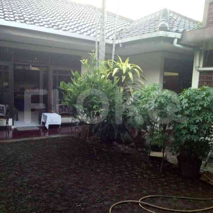 380 sqm, 6 BR house for rent in Jl. Pertanin III, Lebak Bulus 3