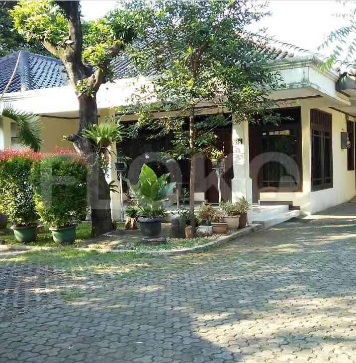 380 sqm, 6 BR house for rent in Jl. Pertanin III, Lebak Bulus 2