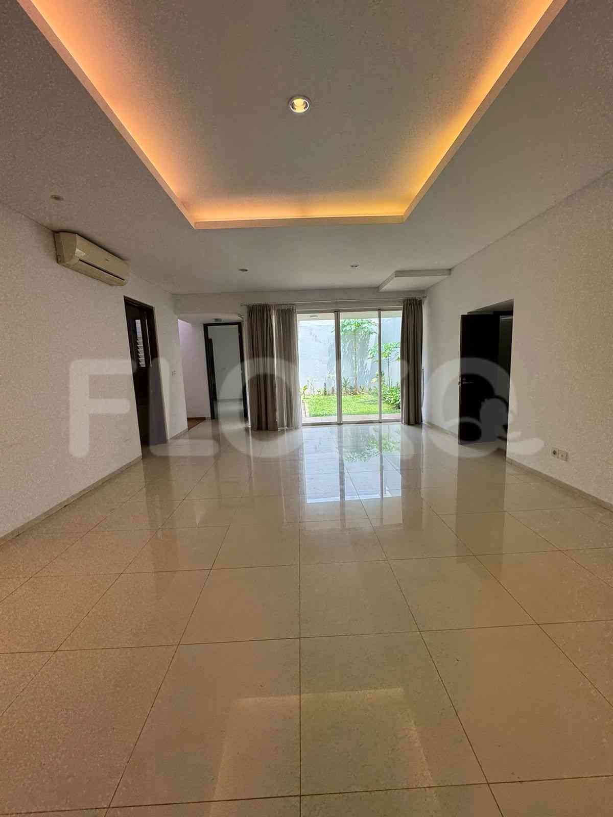 230 sqm, 4 BR house for rent in Serenia Hills, Lebak Bulus 4