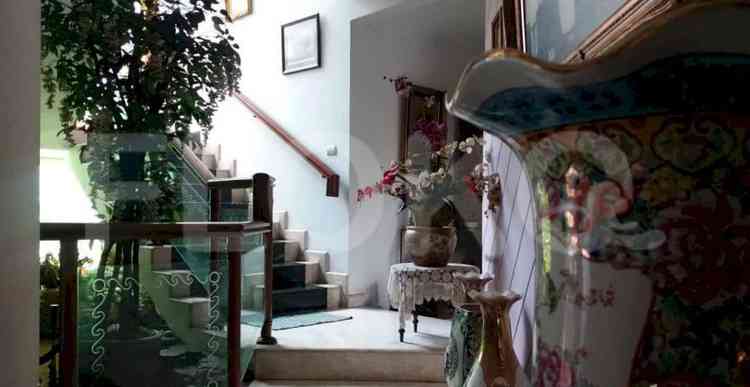 1400 sqm, 9 BR house for sale in Kebayoran Baru, Blok M 6