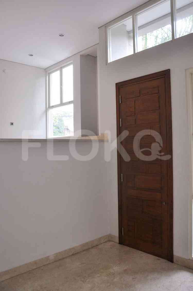 300 sqm, 4 BR house for sale in Kawasan Mayestik, Blok M 9