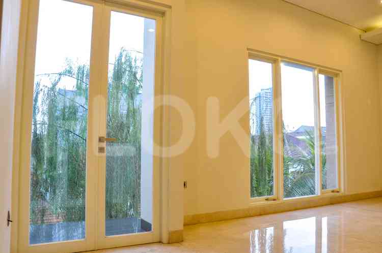 300 sqm, 4 BR house for sale in Kawasan Mayestik, Blok M 12