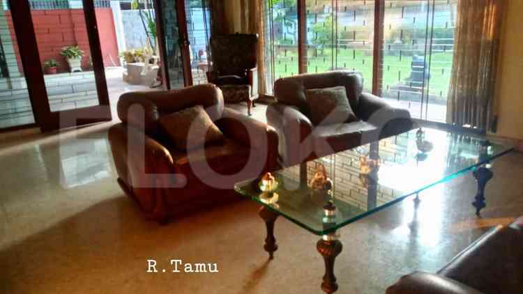 400 sqm, 3 BR house for sale in Jl Wijaya, Blok M 3