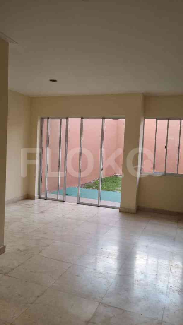 142 sqm, 3 BR house for rent in River Valley, Cilandak 5