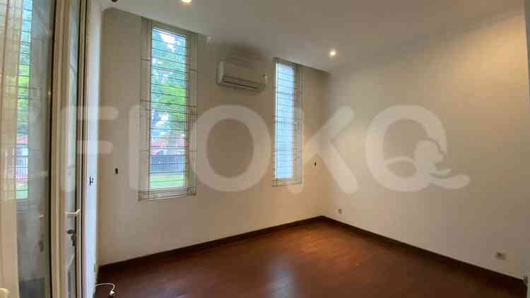 Disewakan Rumah 5 BR, Luas 300 m2 di Pondok Indah, Pondok Indah 6