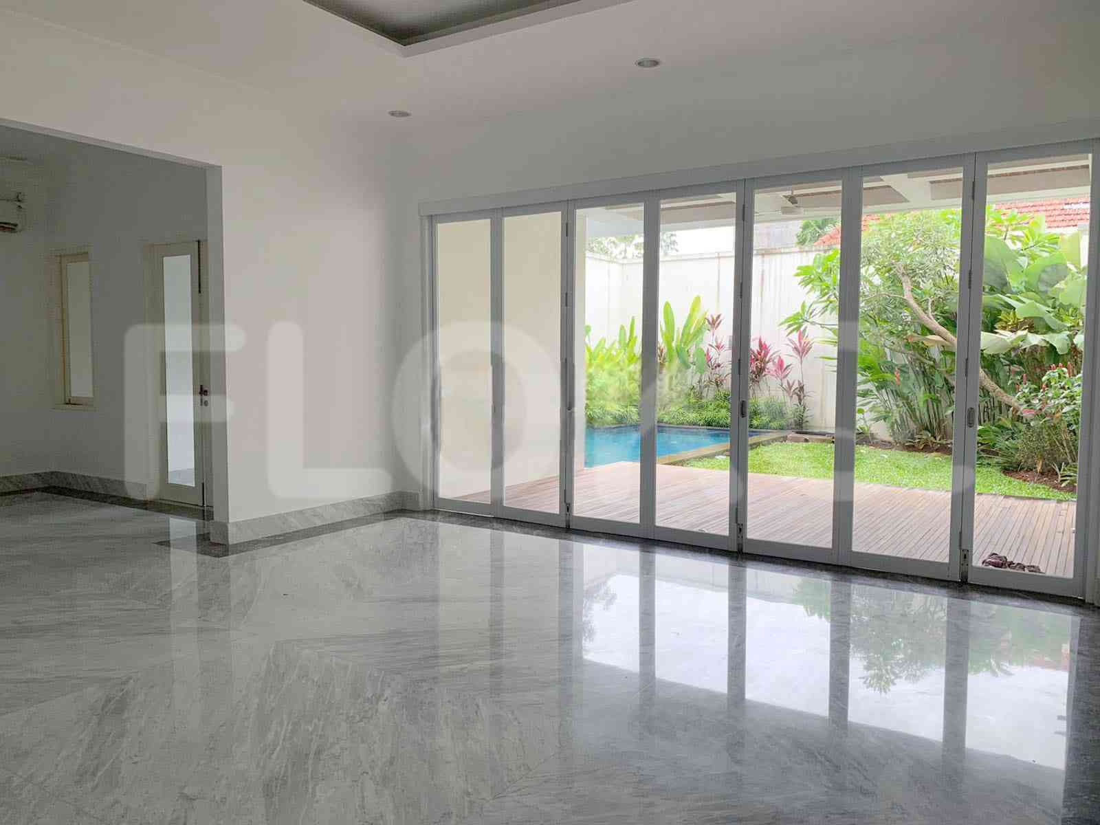 Disewakan Rumah 3 BR, Luas 400 m2 di Kemang, Kemang 2