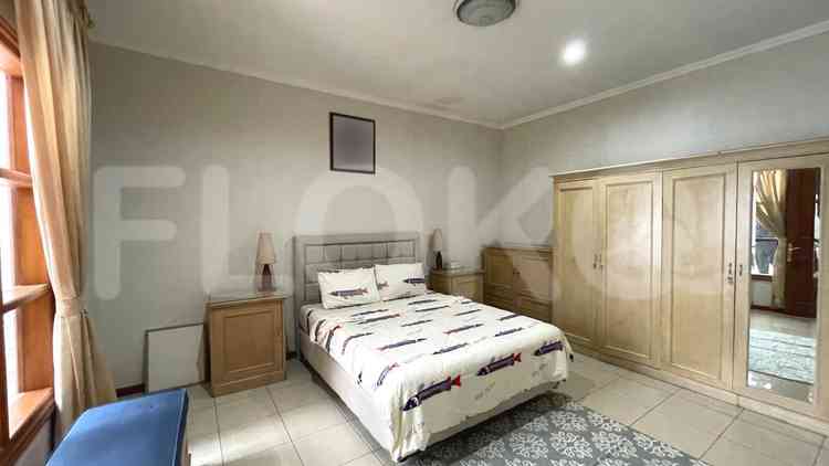 350 sqm, 3 BR house for rent in Jl. Alam Asri, Pondok Indah 5