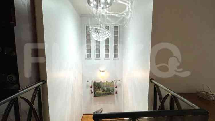 Disewakan Rumah 3 BR, Luas 350 m2 di Jl. Alam Asri, Pondok Indah 3