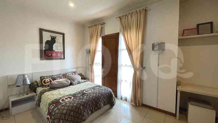 Disewakan Rumah 3 BR, Luas 350 m2 di Jl. Alam Asri, Pondok Indah 6