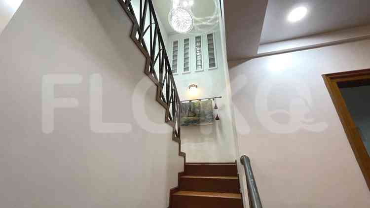 350 sqm, 3 BR house for rent in Jl. Alam Asri, Pondok Indah 2